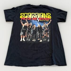Scorpions Mens Rock Believer World Tour 2022 Official Tour T-Shirt Tee Size M